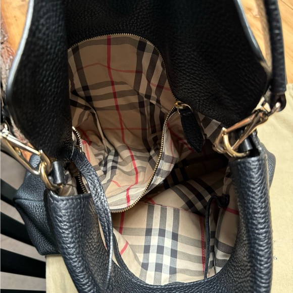 Excellent condition black pebble leather Burberry handbag with dust bag - Picture 3 of 5